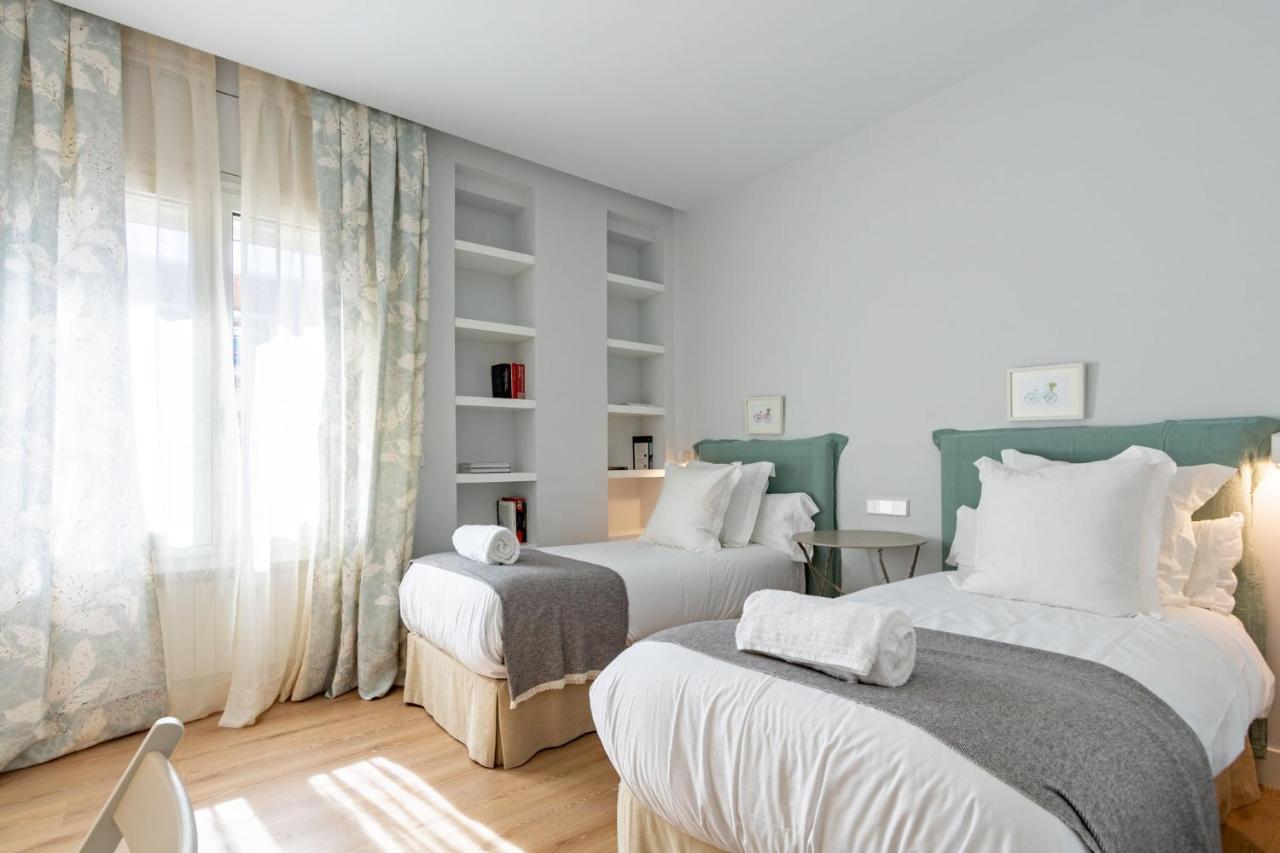 Plaza De Espana Deluxe Suites By Valcambre Seville Luaran gambar